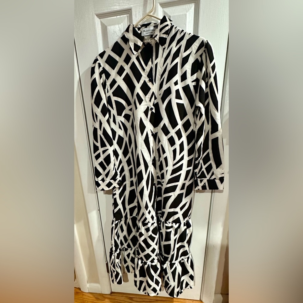 Black and White Long Sleeve Dress